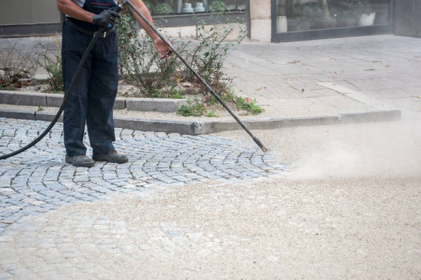 Best Rust Removal  in Manhattan, NY
